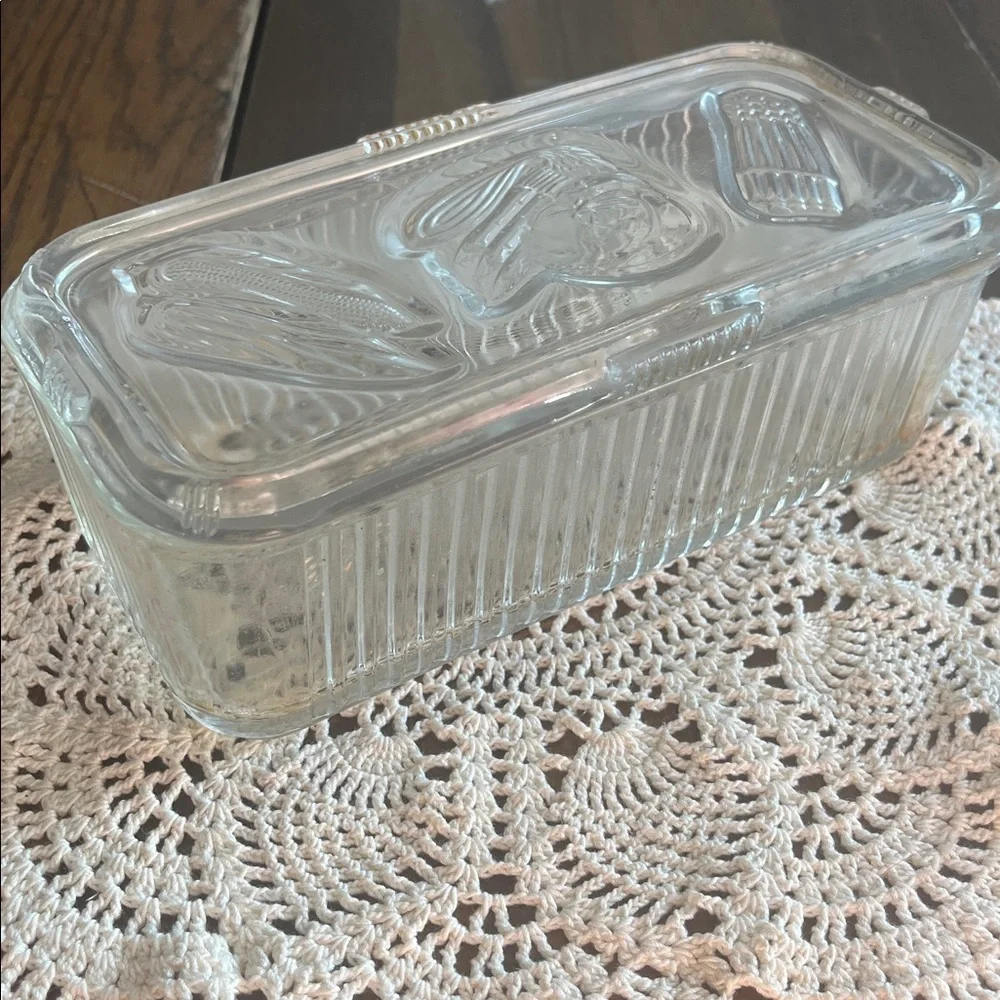 Vintage Clear Glass vegetable Dish with Decorative Lid - Clear